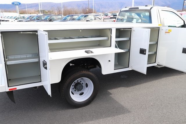 2024 Ford F-550 Chassis XL