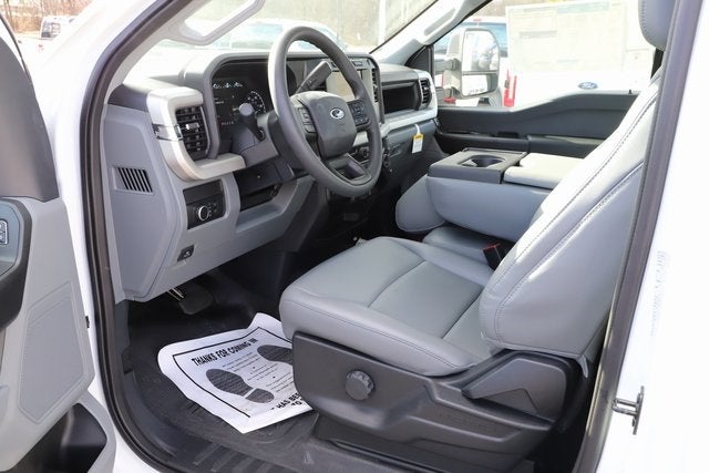 2024 Ford F-550 Chassis XL