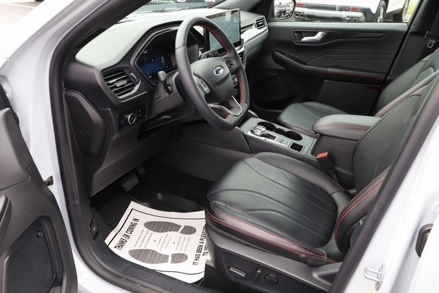 2025 Ford Escape ST-Line Elite