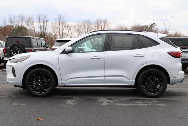 2025 Ford Escape ST-Line Elite