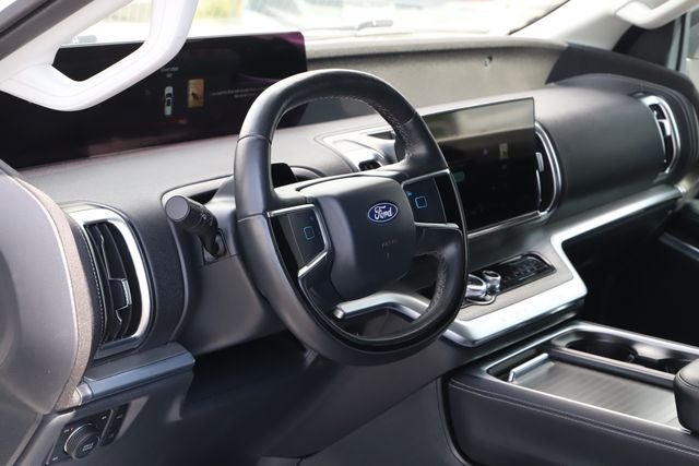 2025 Ford Expedition Platinum MAX