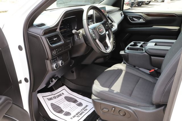 2024 GMC Yukon XL 4WD SLE