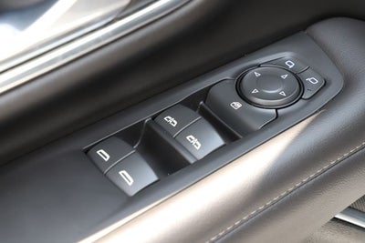 2024 GMC Yukon XL 4WD SLE
