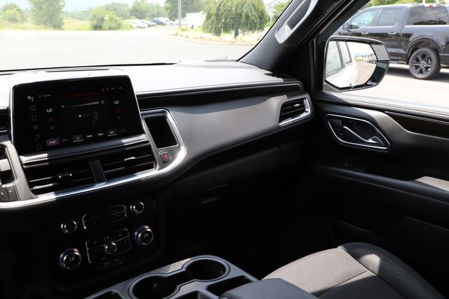 2024 GMC Yukon XL 4WD SLE