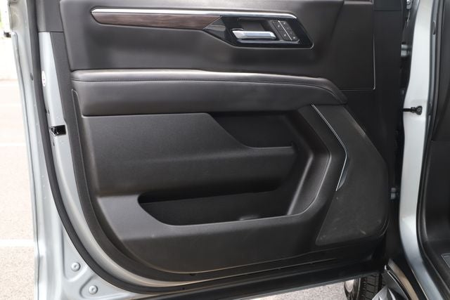 2025 Chevrolet Tahoe 4WD LT
