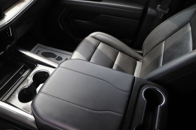 2025 Chevrolet Tahoe 4WD LT
