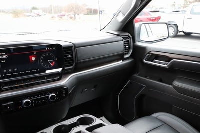 2025 GMC Sierra 1500 4WD Crew Cab Short Box SLT