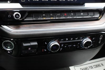 2025 GMC Sierra 1500 4WD Crew Cab Short Box SLT