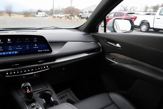 2025 Cadillac XT4 AWD Premium Luxury