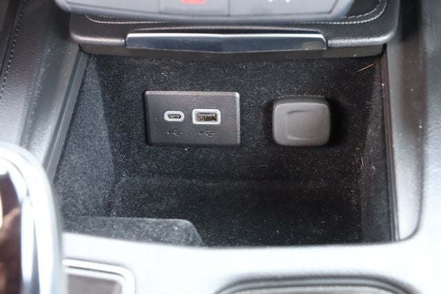 2025 Cadillac XT4 AWD Premium Luxury