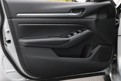 2023 Nissan Altima SV FWD