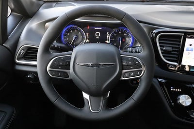 2026 Chrysler Voyager VOYAGER LX