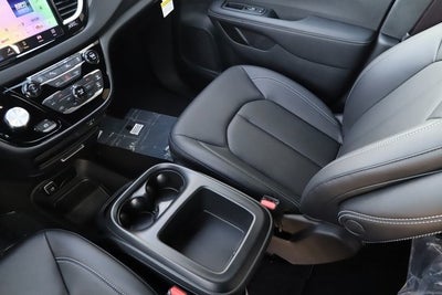 2026 Chrysler Voyager VOYAGER LX