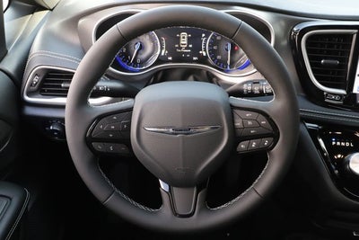 2026 Chrysler Pacifica PACIFICA SELECT AWD