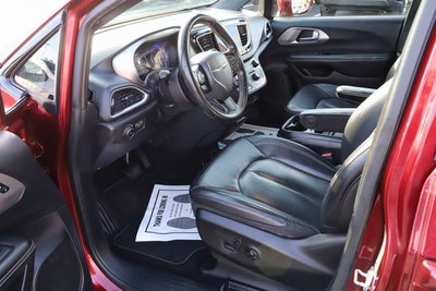 2020 Chrysler Pacifica AWD Launch Edition