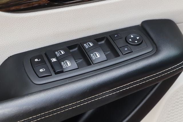 2022 Chrysler Pacifica Limited AWD