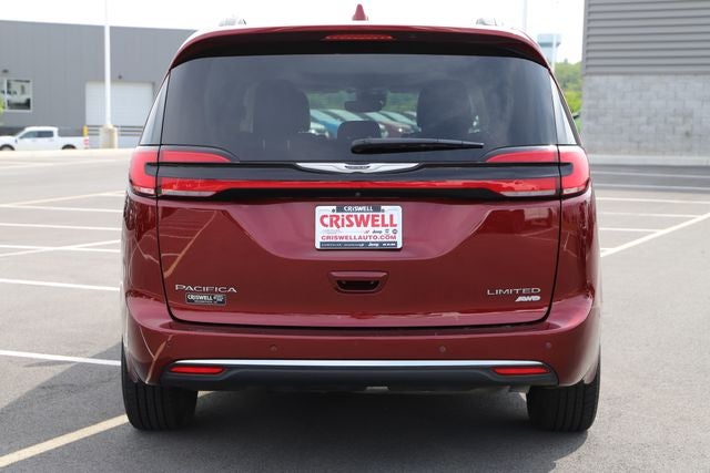 2022 Chrysler Pacifica Limited AWD