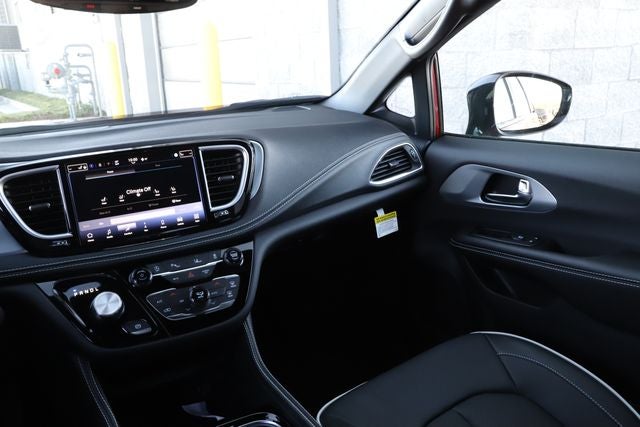 2026 Chrysler Pacifica PACIFICA LIMITED AWD