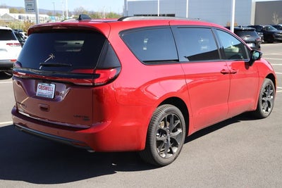 2026 Chrysler Pacifica PACIFICA LIMITED AWD