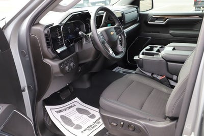 2026 Chevrolet Silverado 1500 4WD Crew Cab Standard Bed LT