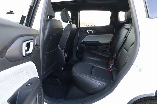 2024 Jeep Compass COMPASS LATITUDE LUX 4X4