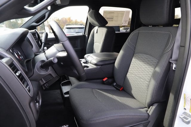 2026 RAM Ram 3500 RAM 3500 TRADESMAN CREW CAB 4X4 6'4' BOX