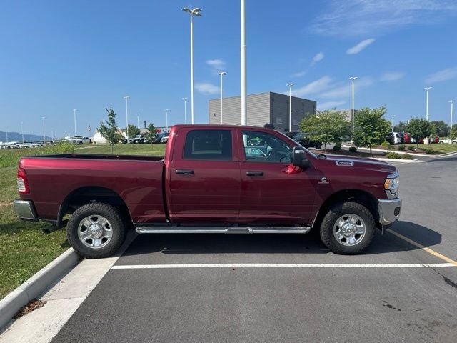 2024 RAM 3500 Tradesman Crew Cab 4x4 6'4' Box