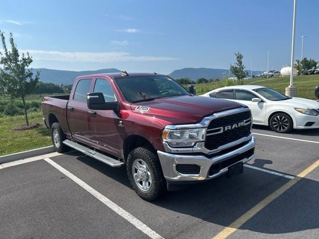 2024 RAM 3500 Tradesman Crew Cab 4x4 6'4' Box