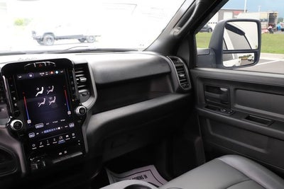 2024 RAM 3500 Tradesman Crew Cab 4x4 8' Box