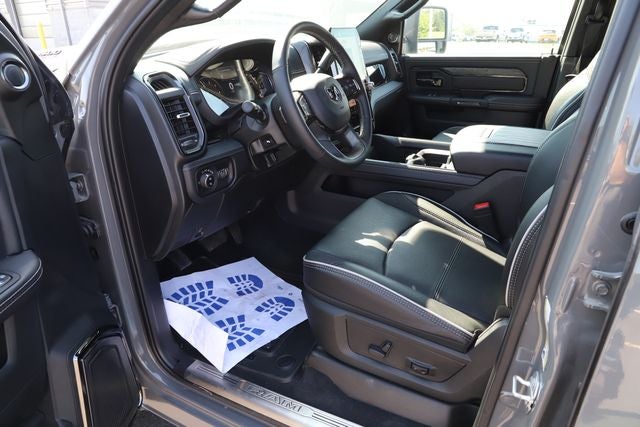 2026 RAM Ram 3500 RAM 3500 LIMITED CREW CAB 4X4 8' BOX