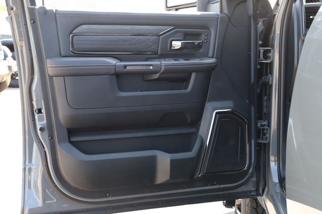 2026 RAM Ram 3500 RAM 3500 LIMITED CREW CAB 4X4 8' BOX