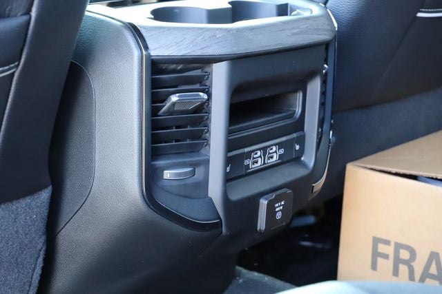 2026 RAM Ram 3500 RAM 3500 LIMITED CREW CAB 4X4 8' BOX
