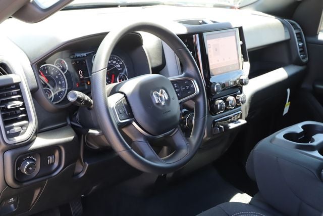 2026 RAM Ram 1500 RAM 1500 TRADESMAN CREW CAB 4X4 5'7' BOX
