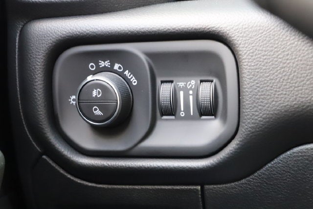 2027 RAM Ram 1500 RAM 1500 BIG HORN CREW CAB 4X4 5'7' BOX