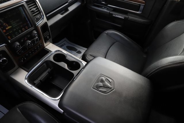 2017 RAM 2500 Laramie Crew Cab 4x4 6'4' Box