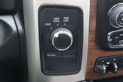 2017 RAM 2500 Laramie Crew Cab 4x4 6'4' Box