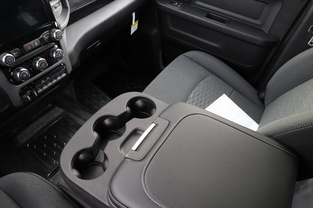 2026 RAM Ram 5500 Chassis Cab RAM 5500 TRADESMAN CHASSIS CREW CAB 4X4 84' CA