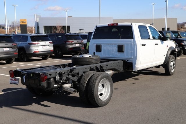 2026 RAM Ram 5500 Chassis Cab RAM 5500 TRADESMAN CHASSIS CREW CAB 4X4 84' CA