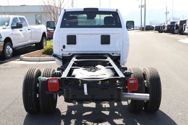 2026 RAM Ram 3500 Chassis Cab RAM 3500 TRADESMAN CHASSIS REGULAR CAB 4X4 84' CA