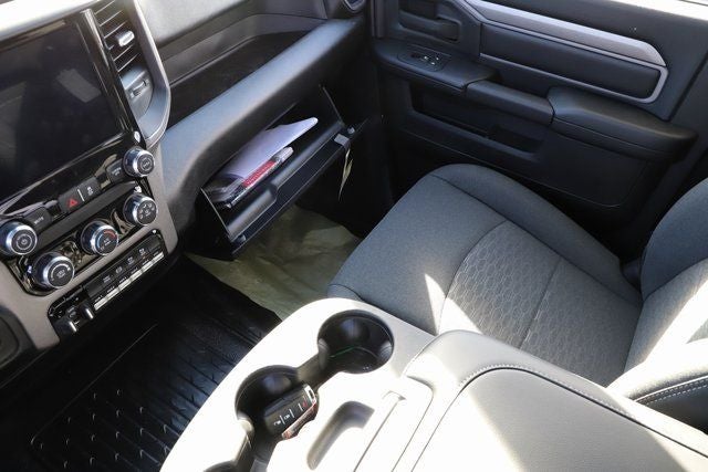 2026 RAM Ram 3500 Chassis Cab RAM 3500 TRADESMAN CHASSIS REGULAR CAB 4X4 84' CA