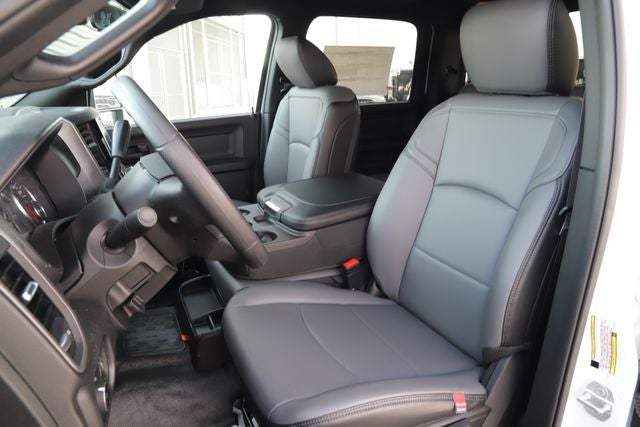 2026 RAM Ram 3500 Chassis Cab RAM 3500 TRADESMAN CREW CAB CHASSIS 4X4 60' CA