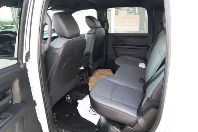 2026 RAM Ram 3500 Chassis Cab RAM 3500 TRADESMAN CREW CAB CHASSIS 4X4 60' CA