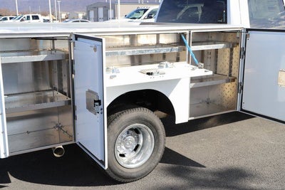 2026 RAM Ram 3500 Chassis Cab RAM 3500 TRADESMAN CREW CAB CHASSIS 4X4 60' CA