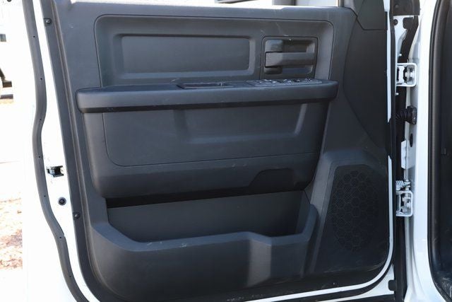 2026 RAM Ram 3500 Chassis Cab RAM 3500 TRADESMAN CREW CAB CHASSIS 4X4 60' CA