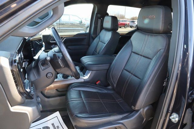 2023 Chevrolet Silverado 1500 4WD Crew Cab Short Bed High Country