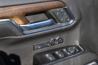 2023 Chevrolet Silverado 1500 4WD Crew Cab Short Bed High Country