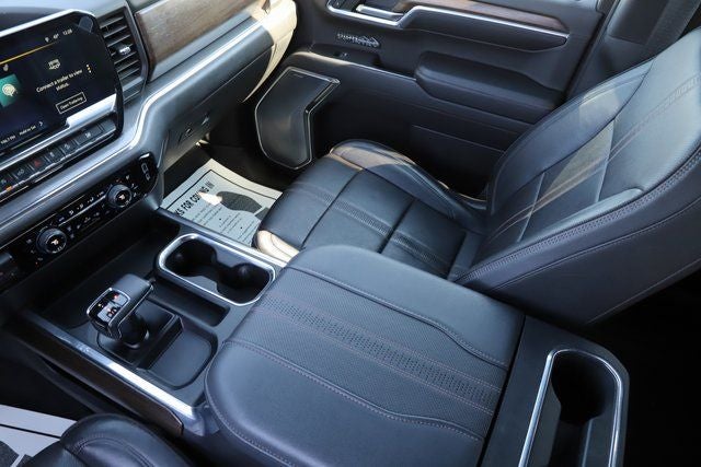 2023 Chevrolet Silverado 1500 4WD Crew Cab Short Bed High Country