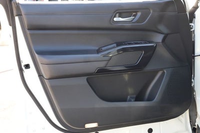 2022 Nissan Pathfinder SV 4WD