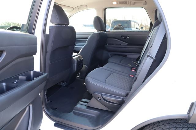 2022 Nissan Pathfinder SV 4WD