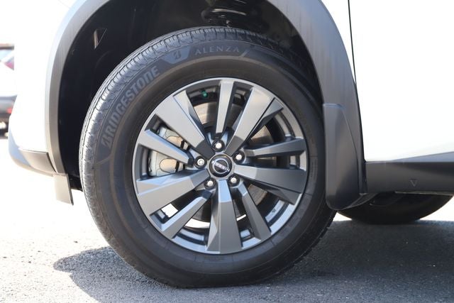 2022 Nissan Pathfinder SV 4WD